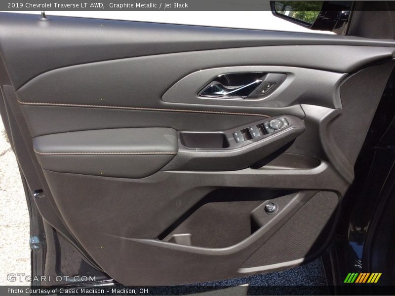 Graphite Metallic / Jet Black 2019 Chevrolet Traverse LT AWD