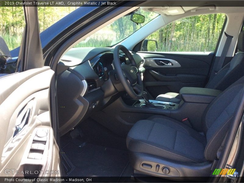 Graphite Metallic / Jet Black 2019 Chevrolet Traverse LT AWD