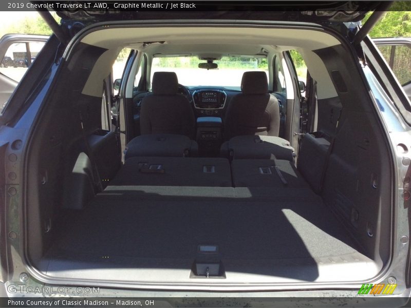 Graphite Metallic / Jet Black 2019 Chevrolet Traverse LT AWD