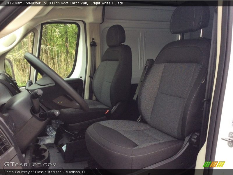 Bright White / Black 2019 Ram ProMaster 1500 High Roof Cargo Van