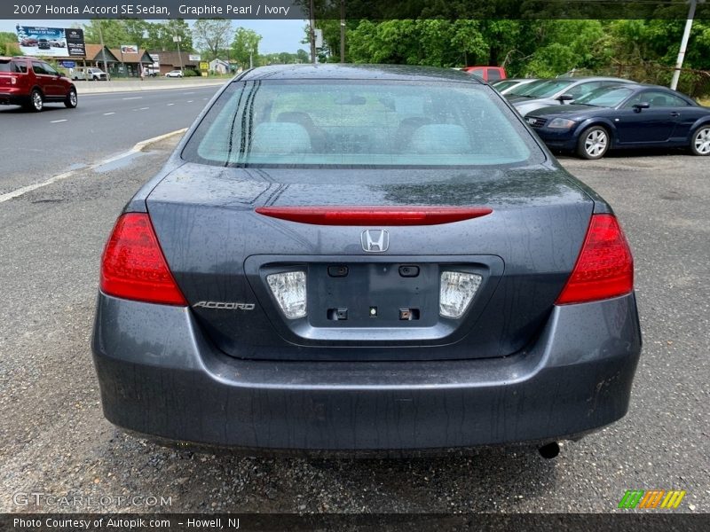 Graphite Pearl / Ivory 2007 Honda Accord SE Sedan