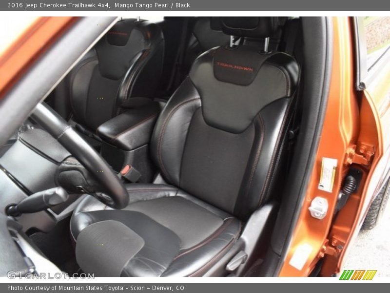 Mango Tango Pearl / Black 2016 Jeep Cherokee Trailhawk 4x4