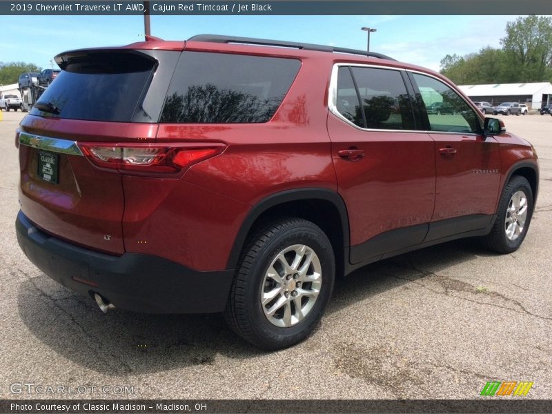 Cajun Red Tintcoat / Jet Black 2019 Chevrolet Traverse LT AWD