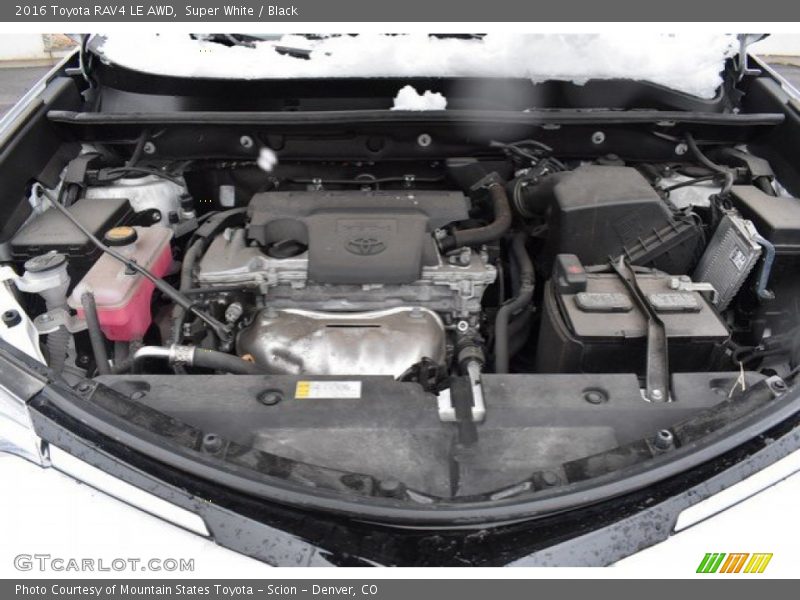 Super White / Black 2016 Toyota RAV4 LE AWD