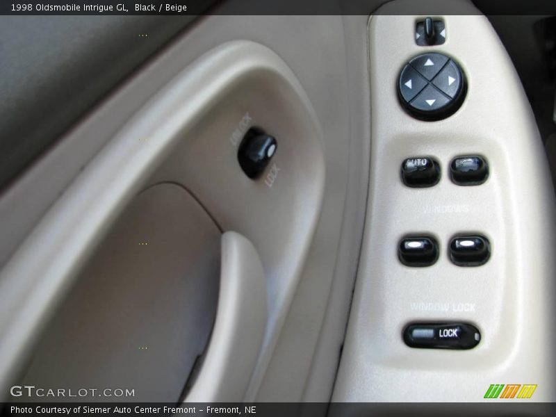 Black / Beige 1998 Oldsmobile Intrigue GL