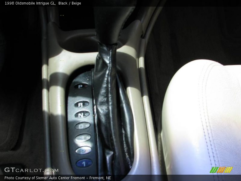 Black / Beige 1998 Oldsmobile Intrigue GL