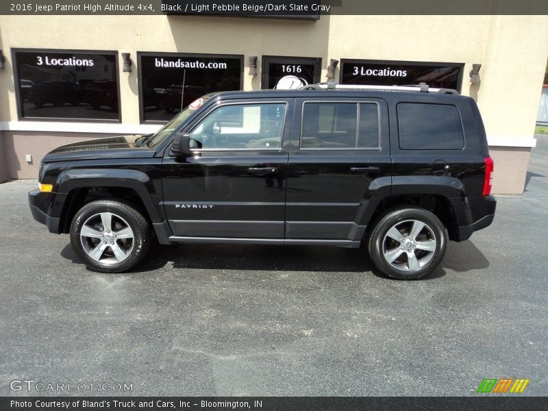 Black / Light Pebble Beige/Dark Slate Gray 2016 Jeep Patriot High Altitude 4x4