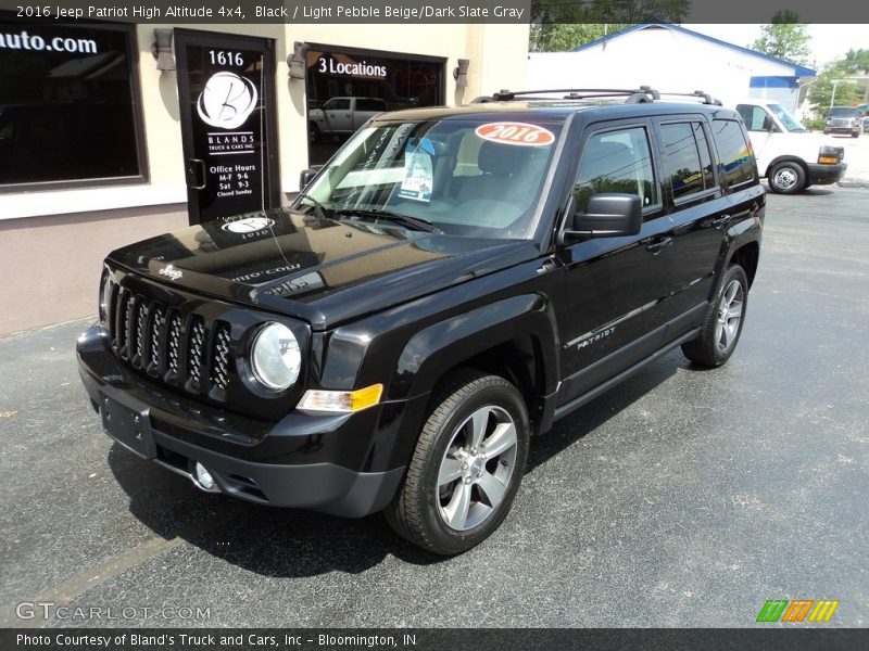 Black / Light Pebble Beige/Dark Slate Gray 2016 Jeep Patriot High Altitude 4x4
