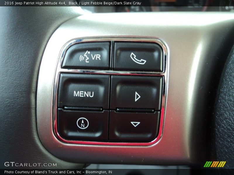 Black / Light Pebble Beige/Dark Slate Gray 2016 Jeep Patriot High Altitude 4x4