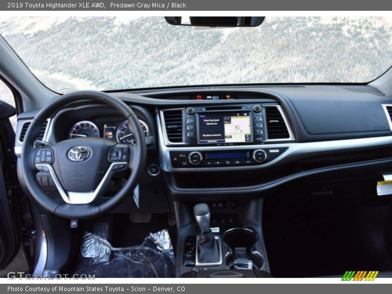 Predawn Gray Mica / Black 2019 Toyota Highlander XLE AWD