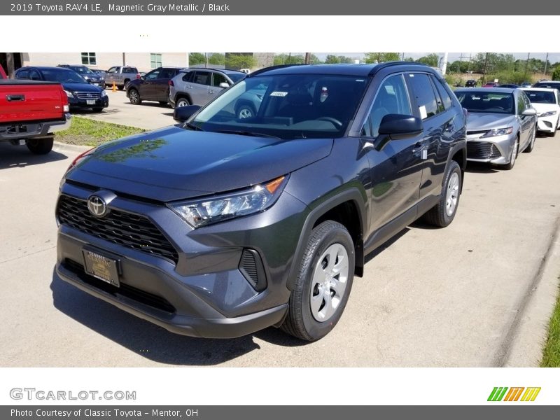 Magnetic Gray Metallic / Black 2019 Toyota RAV4 LE