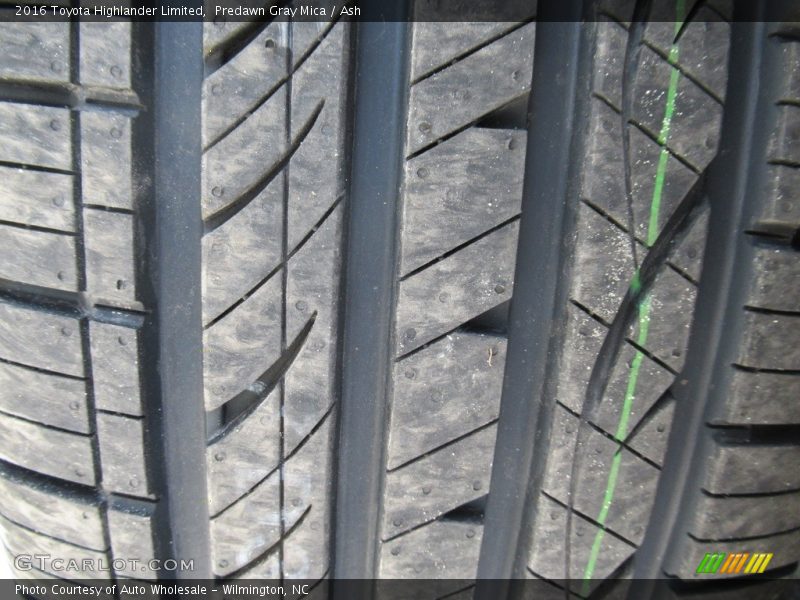 Predawn Gray Mica / Ash 2016 Toyota Highlander Limited
