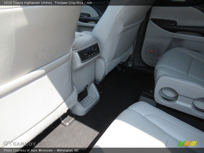 Predawn Gray Mica / Ash 2016 Toyota Highlander Limited