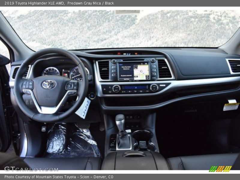 Predawn Gray Mica / Black 2019 Toyota Highlander XLE AWD