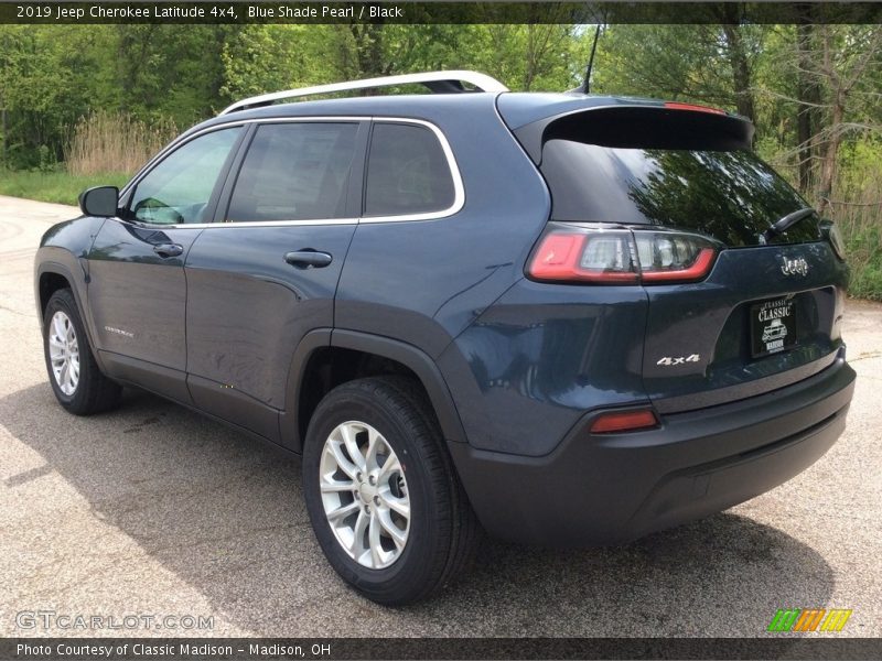 Blue Shade Pearl / Black 2019 Jeep Cherokee Latitude 4x4