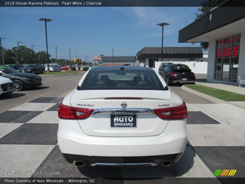 Pearl White / Charcoal 2018 Nissan Maxima Platinum