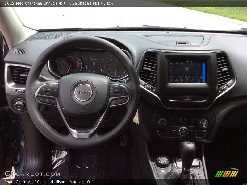 Blue Shade Pearl / Black 2019 Jeep Cherokee Latitude 4x4