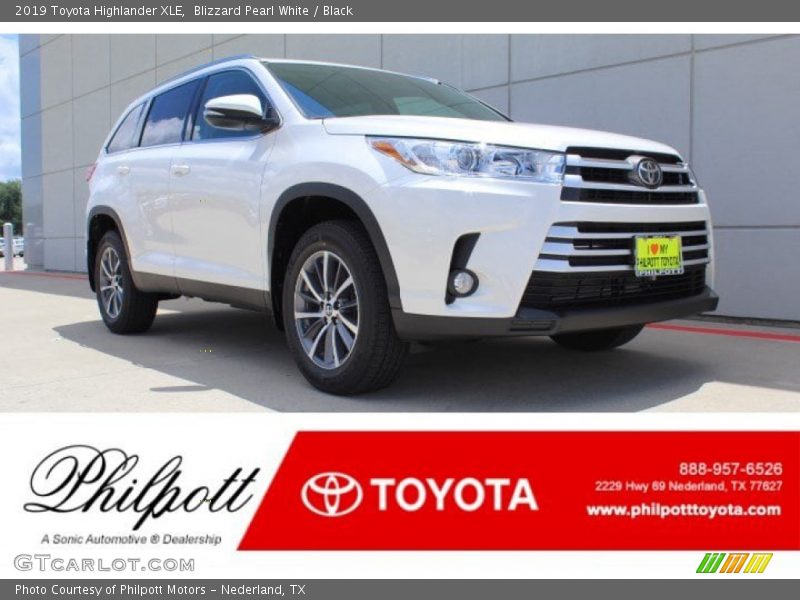 Blizzard Pearl White / Black 2019 Toyota Highlander XLE