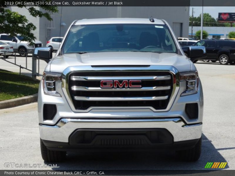 Quicksilver Metallic / Jet Black 2019 GMC Sierra 1500 SLE Crew Cab