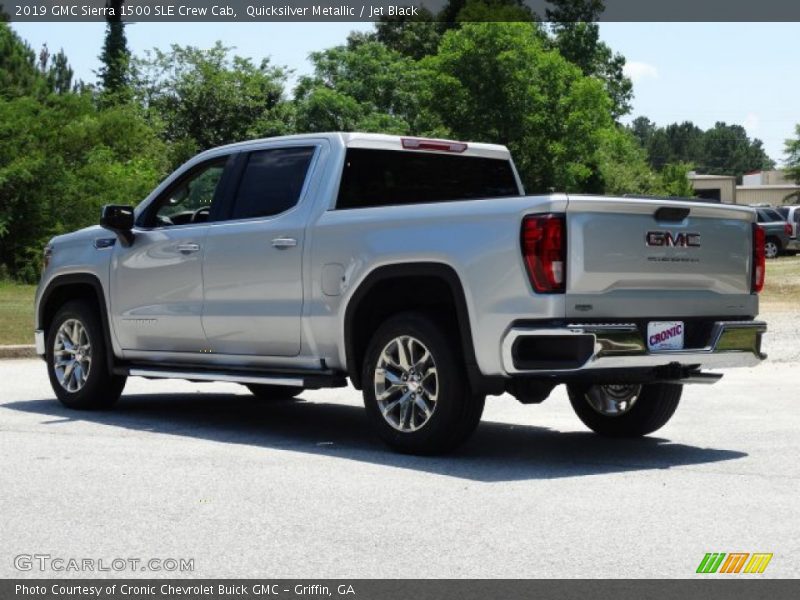 Quicksilver Metallic / Jet Black 2019 GMC Sierra 1500 SLE Crew Cab