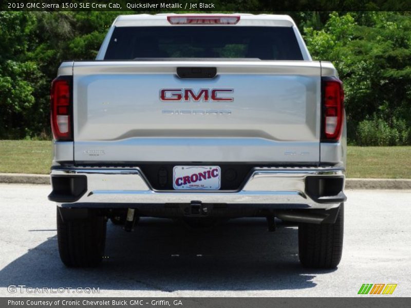 Quicksilver Metallic / Jet Black 2019 GMC Sierra 1500 SLE Crew Cab