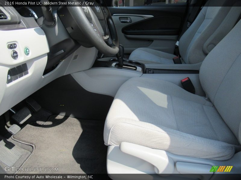 Modern Steel Metallic / Gray 2016 Honda Pilot LX