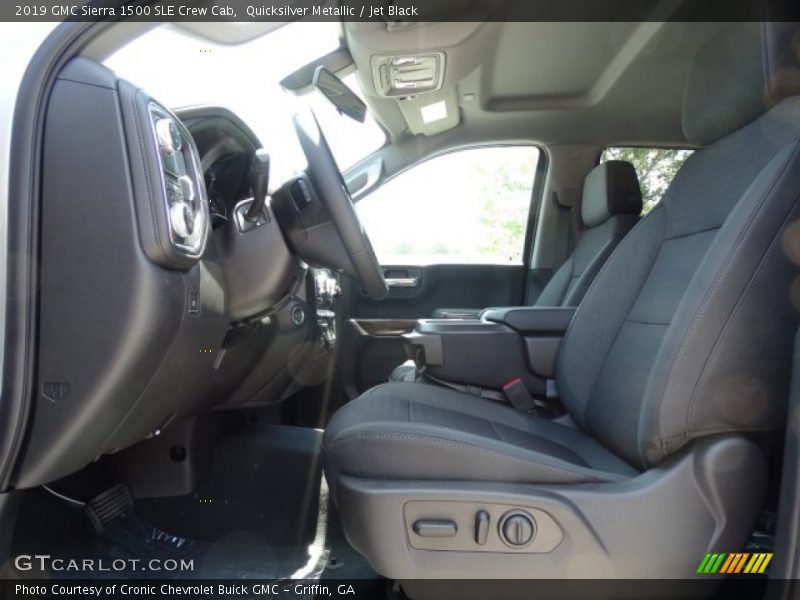 Quicksilver Metallic / Jet Black 2019 GMC Sierra 1500 SLE Crew Cab