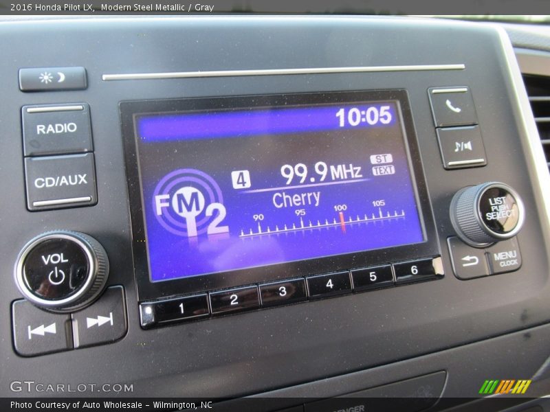 Modern Steel Metallic / Gray 2016 Honda Pilot LX