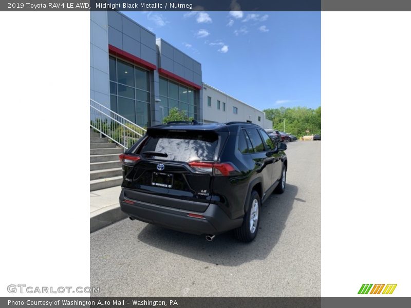 Midnight Black Metallic / Nutmeg 2019 Toyota RAV4 LE AWD