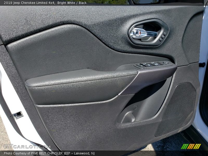 Bright White / Black 2019 Jeep Cherokee Limited 4x4