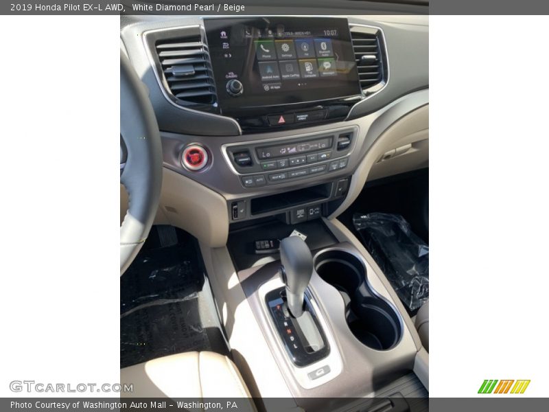 White Diamond Pearl / Beige 2019 Honda Pilot EX-L AWD
