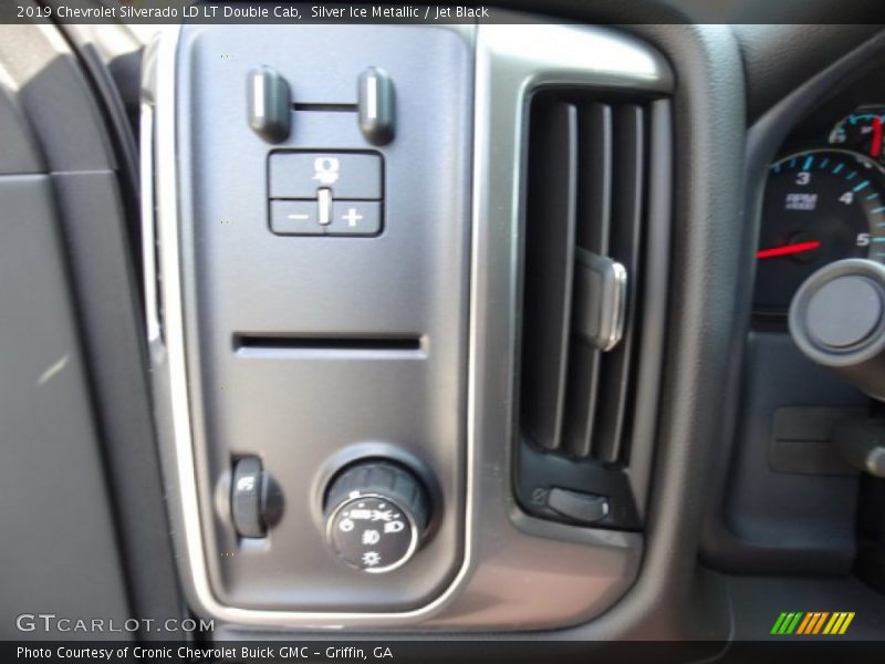 Silver Ice Metallic / Jet Black 2019 Chevrolet Silverado LD LT Double Cab