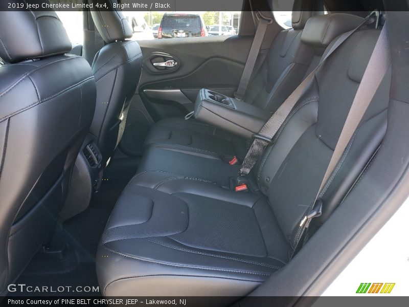 Bright White / Black 2019 Jeep Cherokee Limited 4x4