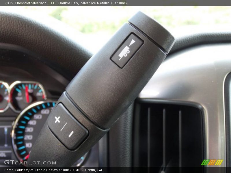 Silver Ice Metallic / Jet Black 2019 Chevrolet Silverado LD LT Double Cab