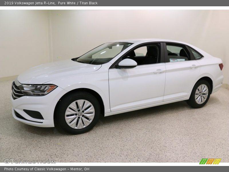 Pure White / Titan Black 2019 Volkswagen Jetta R-Line