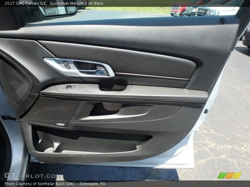 Quicksilver Metallic / Jet Black 2017 GMC Terrain SLE