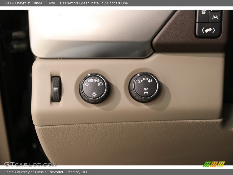 Deepwood Green Metallic / Cocoa/Dune 2019 Chevrolet Tahoe LT 4WD