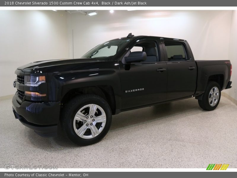 Black / Dark Ash/Jet Black 2018 Chevrolet Silverado 1500 Custom Crew Cab 4x4