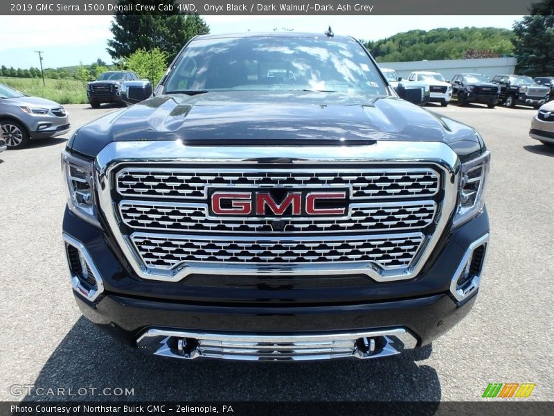 Onyx Black / Dark Walnut/­Dark Ash Grey 2019 GMC Sierra 1500 Denali Crew Cab 4WD