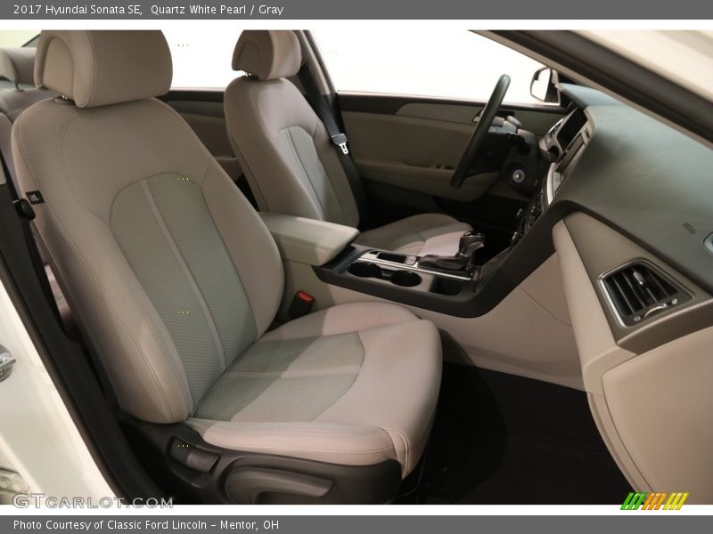 Quartz White Pearl / Gray 2017 Hyundai Sonata SE