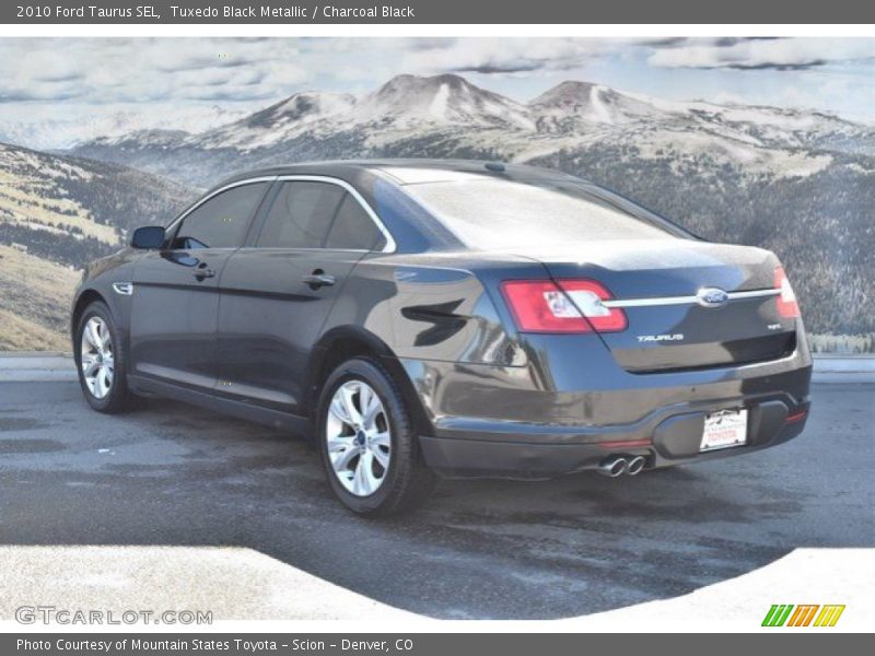 Tuxedo Black Metallic / Charcoal Black 2010 Ford Taurus SEL