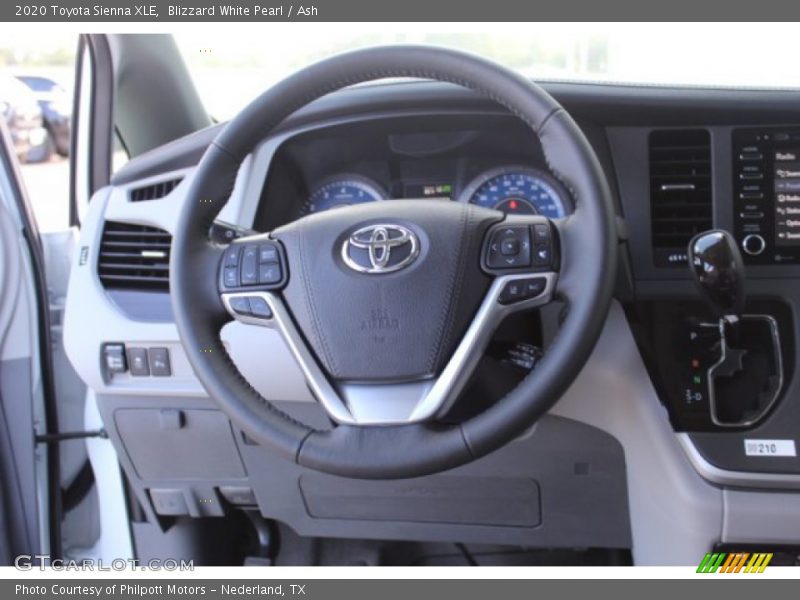 Blizzard White Pearl / Ash 2020 Toyota Sienna XLE