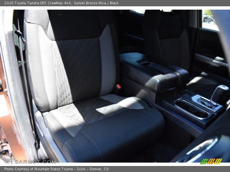 Sunset Bronze Mica / Black 2016 Toyota Tundra SR5 CrewMax 4x4