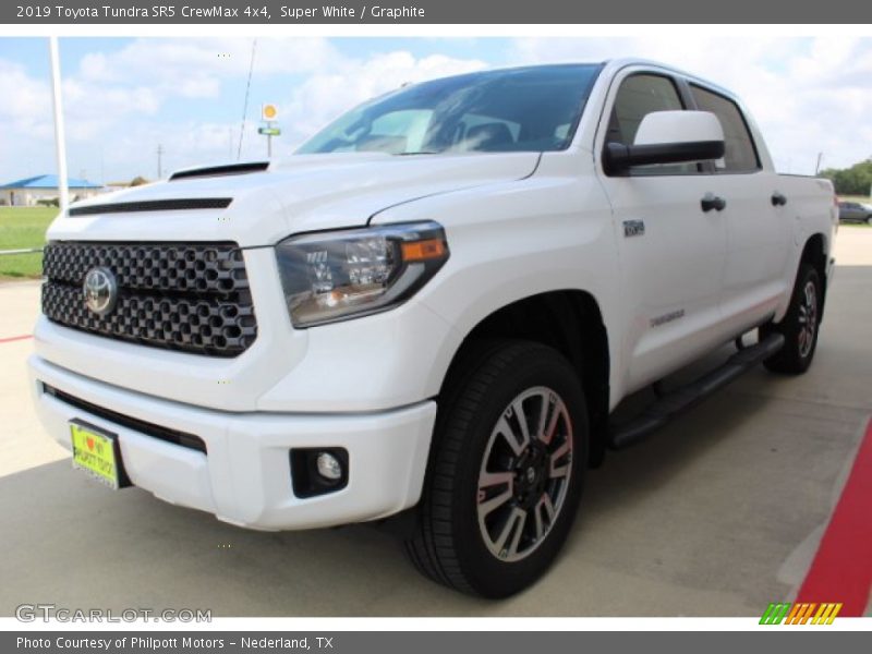Super White / Graphite 2019 Toyota Tundra SR5 CrewMax 4x4