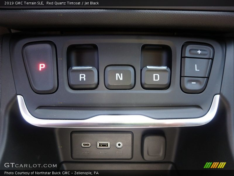 Red Quartz Tintcoat / Jet Black 2019 GMC Terrain SLE