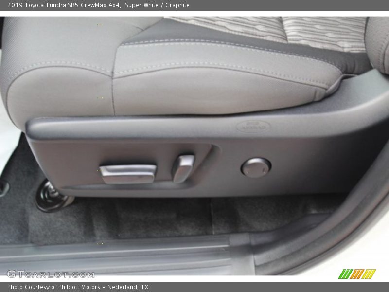 Super White / Graphite 2019 Toyota Tundra SR5 CrewMax 4x4