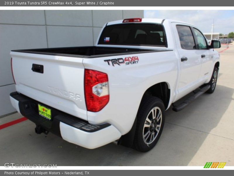 Super White / Graphite 2019 Toyota Tundra SR5 CrewMax 4x4