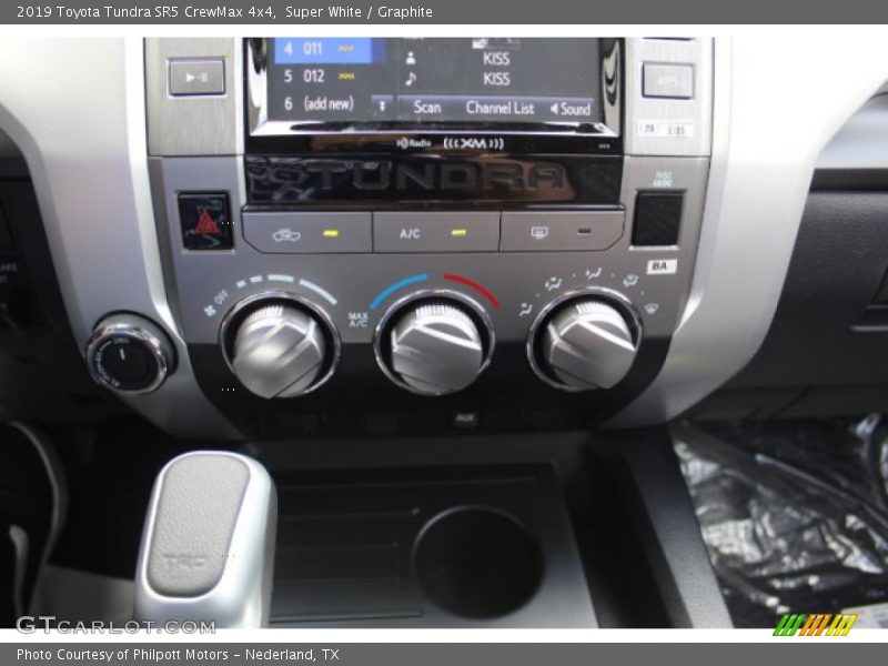 Super White / Graphite 2019 Toyota Tundra SR5 CrewMax 4x4