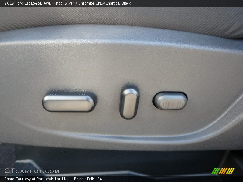 Ingot Silver / Chromite Gray/Charcoal Black 2019 Ford Escape SE 4WD