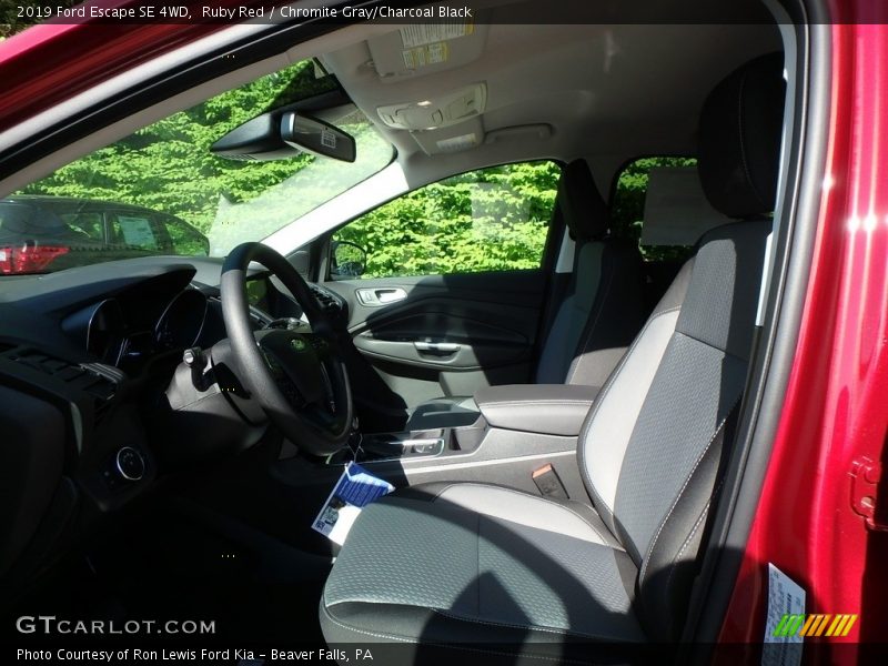 Ruby Red / Chromite Gray/Charcoal Black 2019 Ford Escape SE 4WD